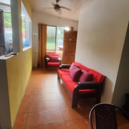 Casa Laura Apartment Quepos Exterior photo