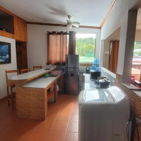 Casa Laura Apartment Quepos Exterior photo
